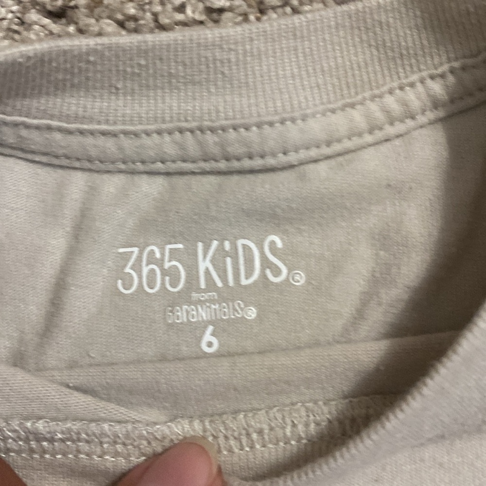 Boys size 6 graphic tee bundle - Picture 9 of 9